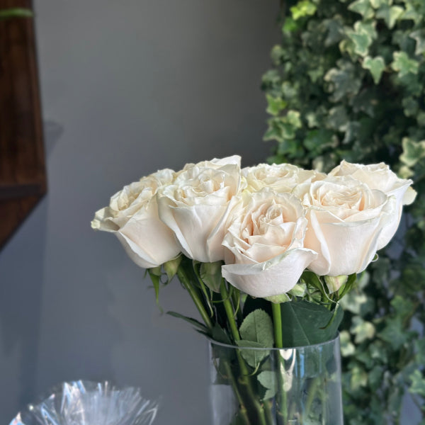 White Roses Tray