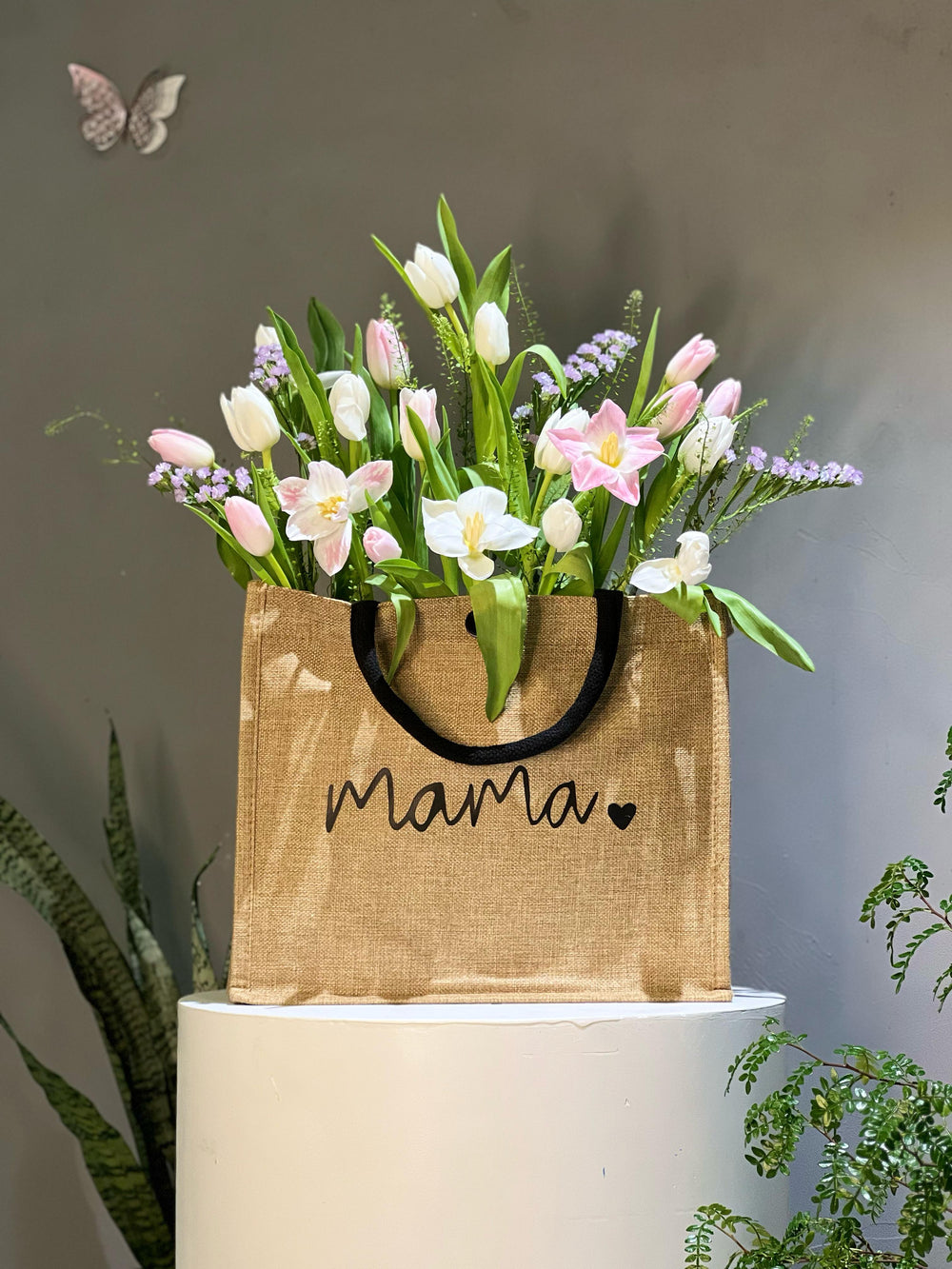 Mama Blooms